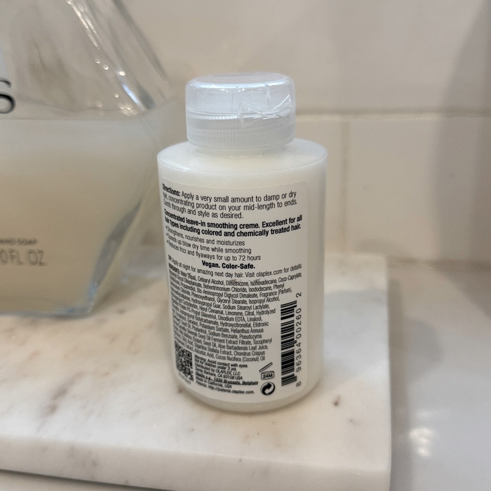 OLAPLEX No.6 Bond Smoother Styling Cream - Picture 2 of 3